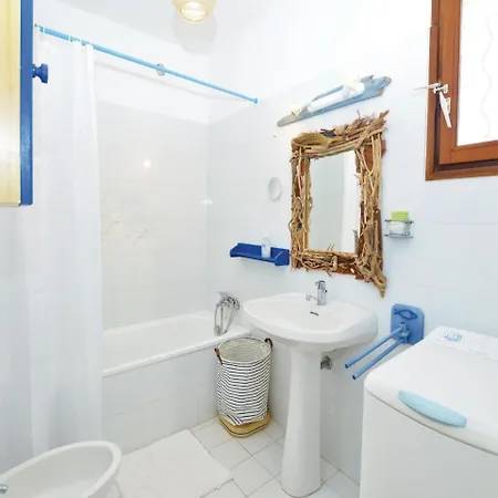 Three-bedroom Holiday In * Cervione