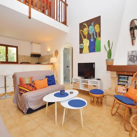 Vakantiehuis Three-bedroom Holiday In Cervione