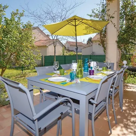 Three-bedroom Holiday In *